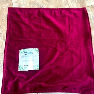 NEW Set of Two Velvet Pillow Cases burgundy color! 2pc new w tags